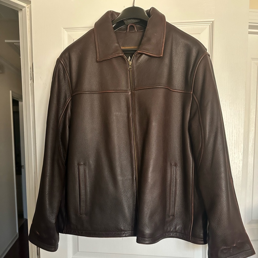 BROWN LEATHER JACKET
